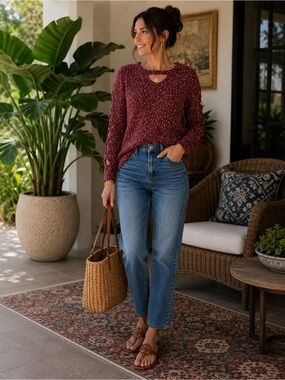 Rock and Republic Burgandy sweater